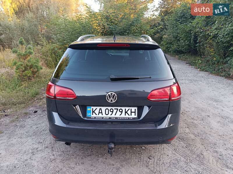 Універсал Volkswagen Golf 2016 в Києві