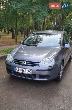 Хэтчбек Volkswagen Golf 2004 в Броварах