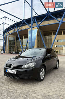 Хетчбек Volkswagen Golf 2010 в Харкові