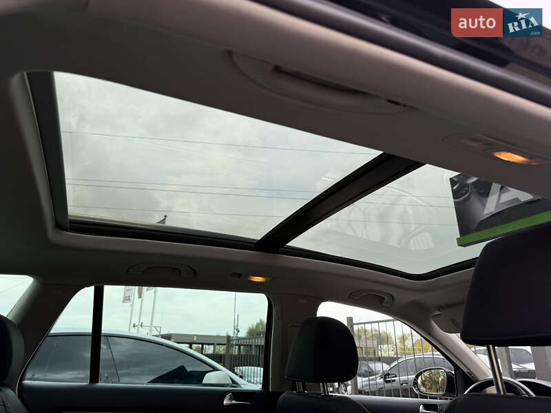 Універсал Volkswagen Golf 2011 в Львові