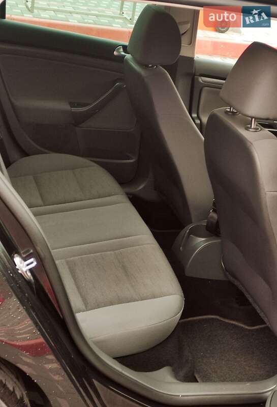 Хетчбек Volkswagen Golf 2008 в Полтаві