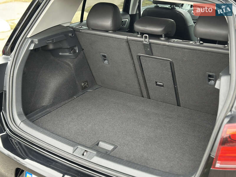 Хетчбек Volkswagen Golf 2014 в Черкасах