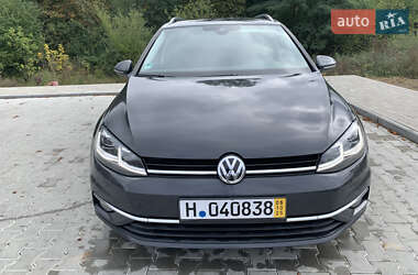 Универсал Volkswagen Golf 2018 в Стрые