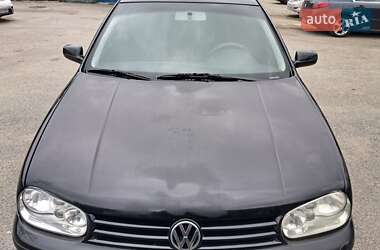 Хетчбек Volkswagen Golf 2004 в Києві
