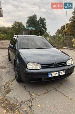 Хэтчбек Volkswagen Golf 2003 в Полтаве