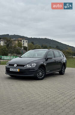 Универсал Volkswagen Golf 2016 в Сваляве