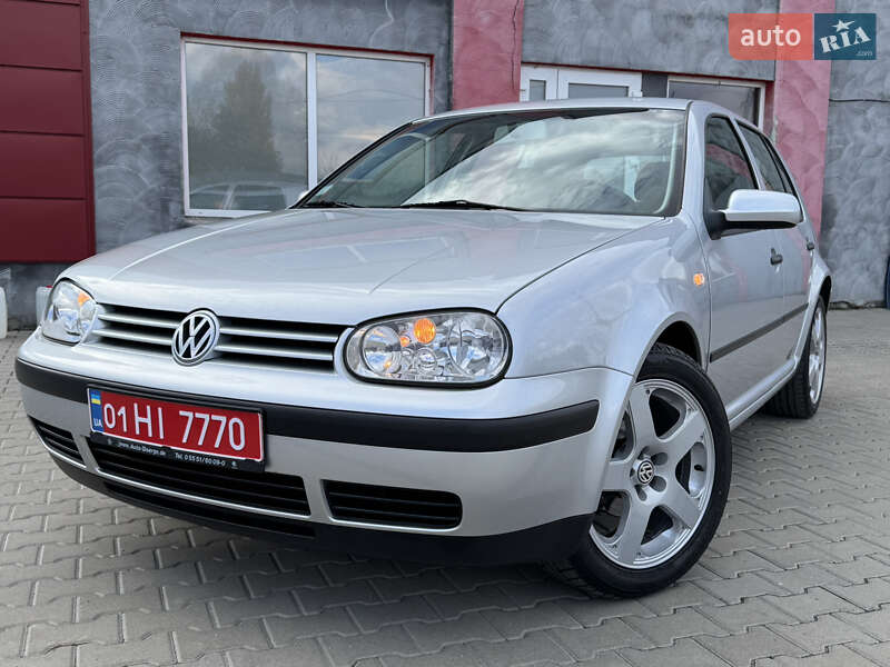 Volkswagen Golf 2003