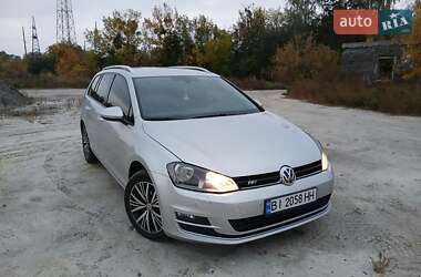 Универсал Volkswagen Golf 2016 в Полтаве