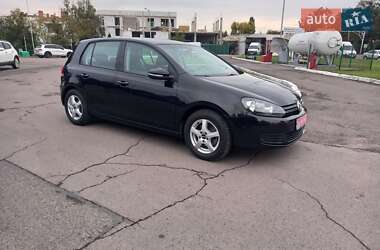 Хэтчбек Volkswagen Golf 2009 в Луцке