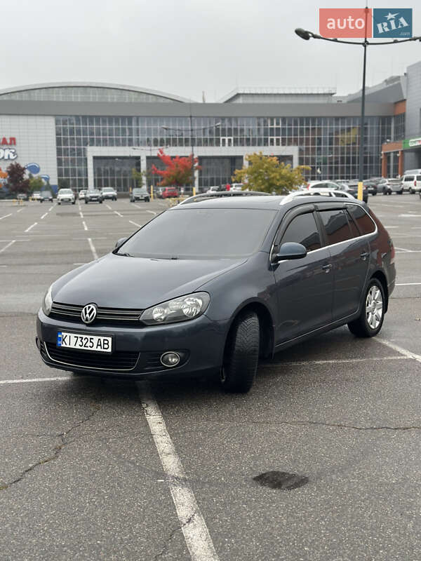 Универсал Volkswagen Golf 2010 в Броварах