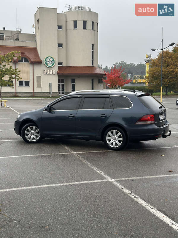 Универсал Volkswagen Golf 2010 в Броварах