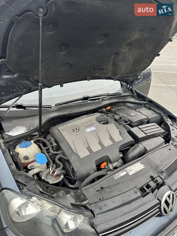 Универсал Volkswagen Golf 2010 в Броварах