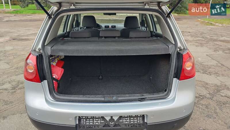 Хэтчбек Volkswagen Golf 2007 в Луцке