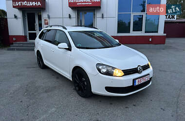 Универсал Volkswagen Golf 2010 в Чернигове