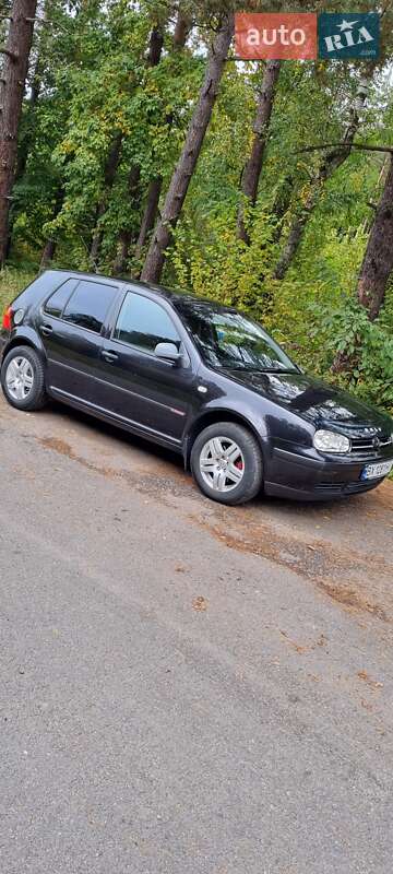 Хетчбек Volkswagen Golf 2002 в Шепетівці