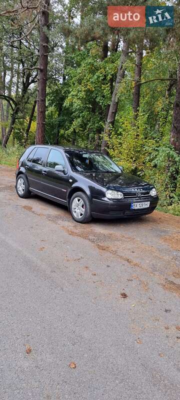 Хетчбек Volkswagen Golf 2002 в Шепетівці