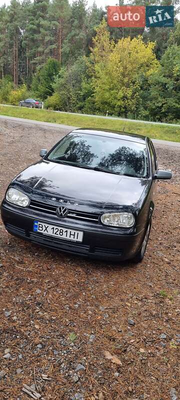 Хетчбек Volkswagen Golf 2002 в Шепетівці