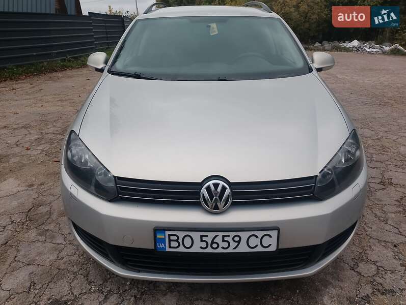 Універсал Volkswagen Golf 2009 в Тернополі