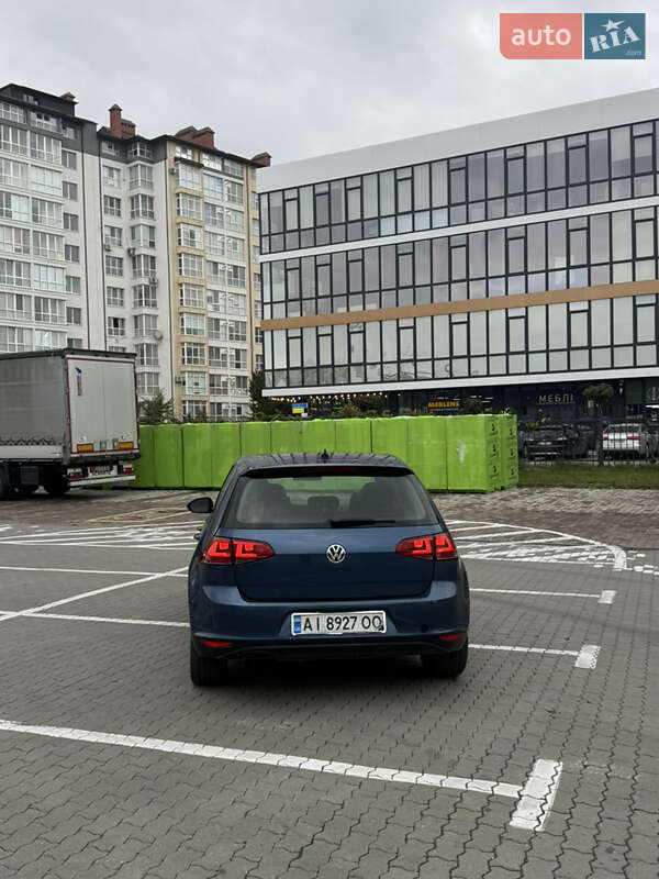 Хэтчбек Volkswagen Golf 2015 в Ивано-Франковске