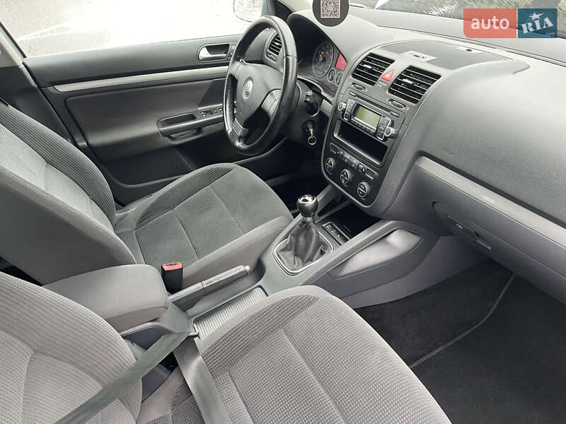 Универсал Volkswagen Golf 2009 в Виннице