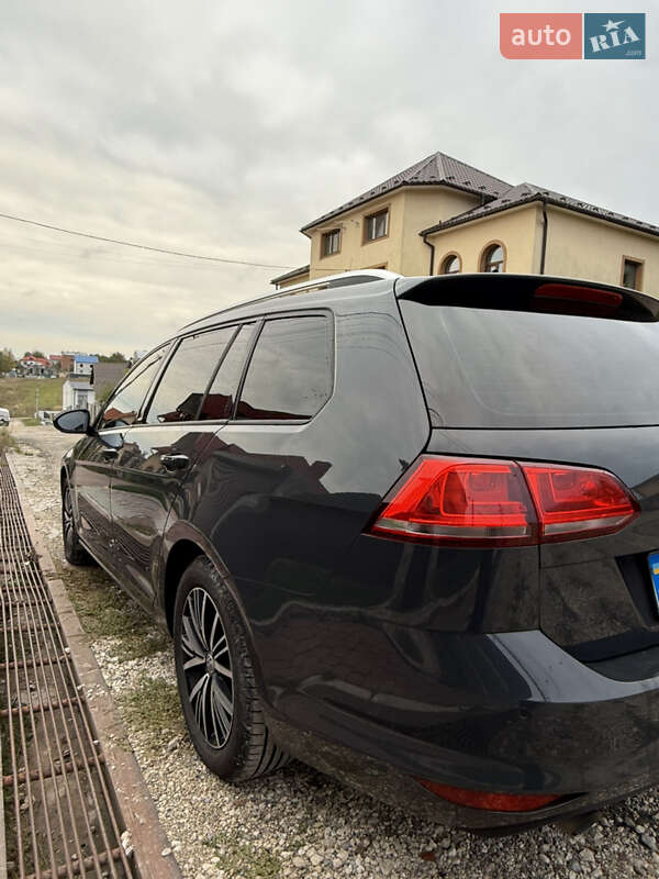 Универсал Volkswagen Golf 2016 в Тернополе