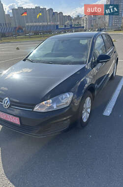 Хетчбек Volkswagen Golf 2014 в Києві