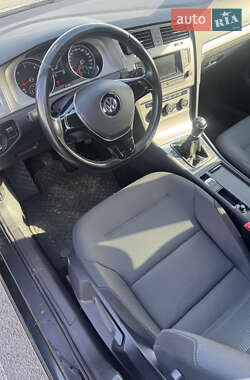 Хетчбек Volkswagen Golf 2014 в Києві