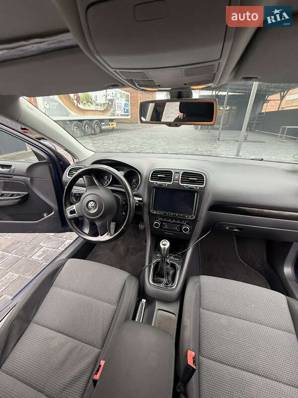 Універсал Volkswagen Golf 2010 в Хмельницькому