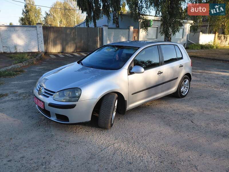 Хэтчбек Volkswagen Golf 2003 в Лебедине