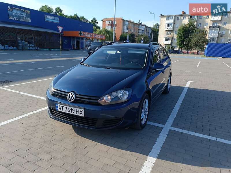 Универсал Volkswagen Golf 2011 в Калуше