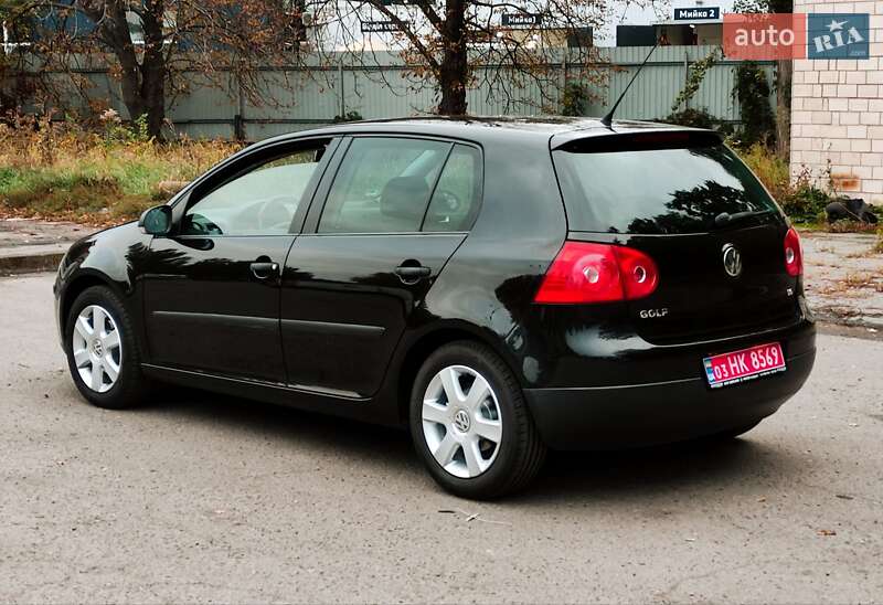 Хетчбек Volkswagen Golf 2008 в Полтаві