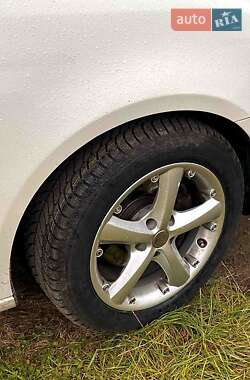 Универсал Volkswagen Golf 2009 в Олевске