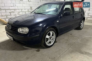 Хетчбек Volkswagen Golf 2000 в Самборі