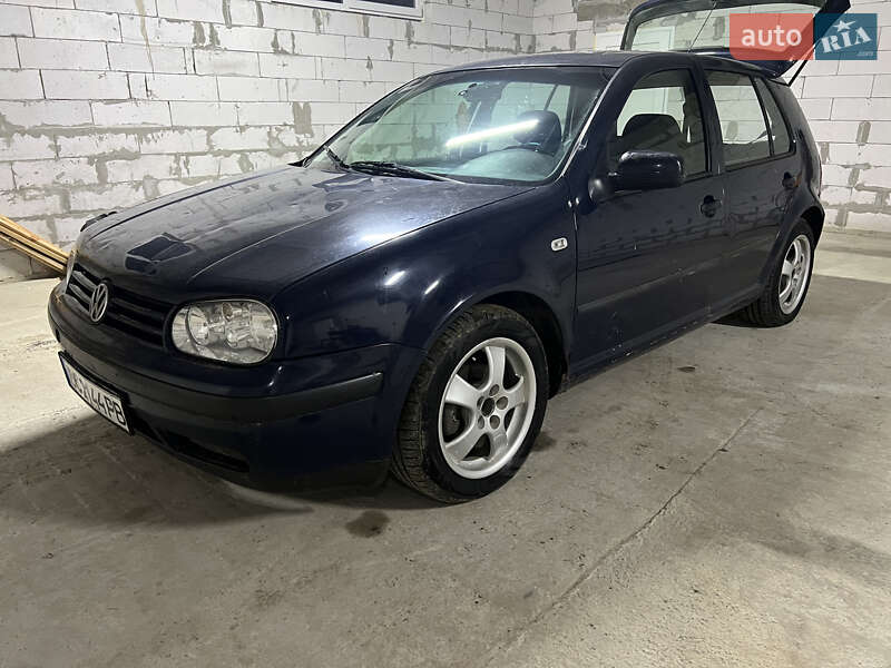 Volkswagen Golf 2000