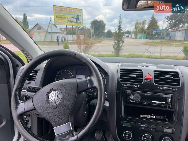 Универсал Volkswagen Golf 2009 в Первомайске