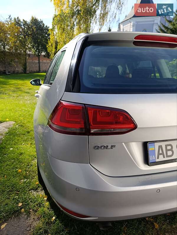 Універсал Volkswagen Golf 2015 в Летичіві