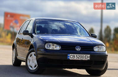 Хетчбек Volkswagen Golf 2003 в Мені