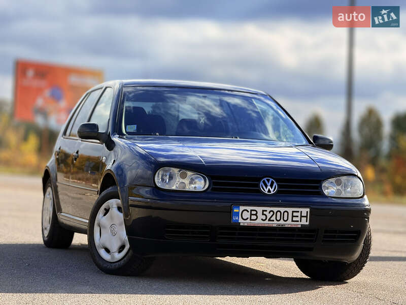 Volkswagen Golf 2003