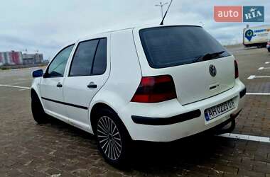 Хэтчбек Volkswagen Golf 2001 в  фото 10 Хэтчбек Volkswagen Golf 2001 в