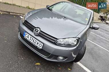 Хэтчбек Volkswagen Golf 2009 в Умани