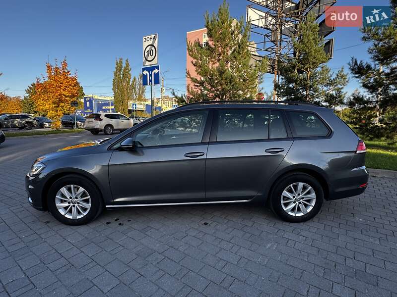 Універсал Volkswagen Golf 2019 в Хмельницькому
