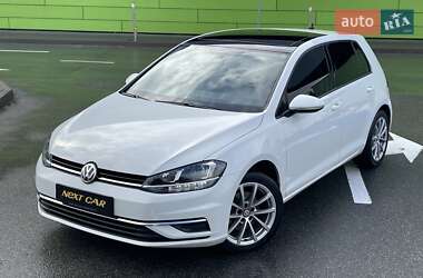 Хэтчбек Volkswagen Golf 2020 в Киеве