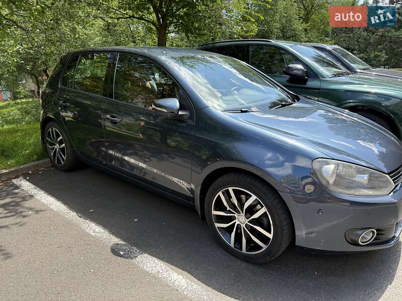 Хетчбек Volkswagen Golf 2012 в Одесі