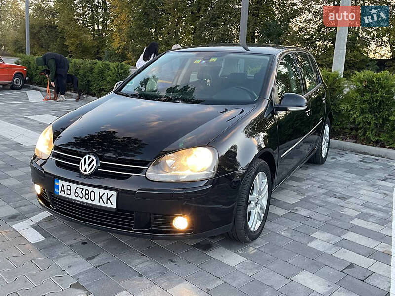 Хэтчбек Volkswagen Golf 2008 в Виннице