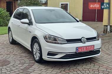 Хетчбек Volkswagen Golf 2017 в Львові