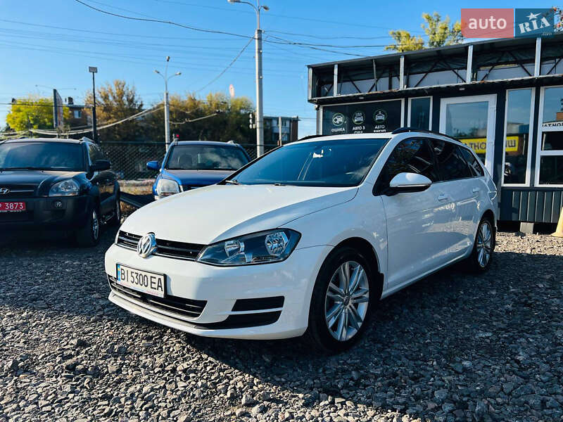 Универсал Volkswagen Golf 2016 в Полтаве