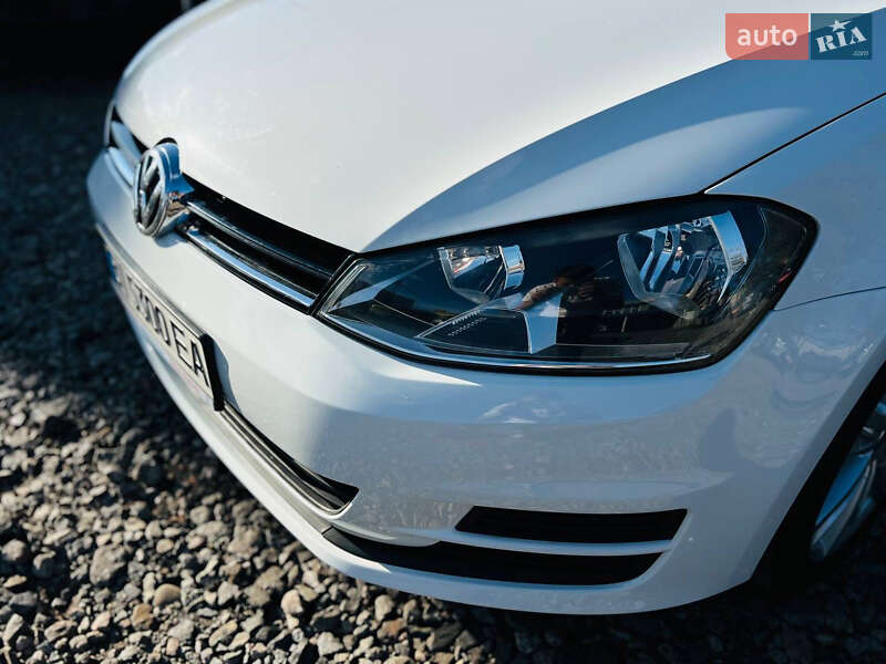 Универсал Volkswagen Golf 2016 в Полтаве