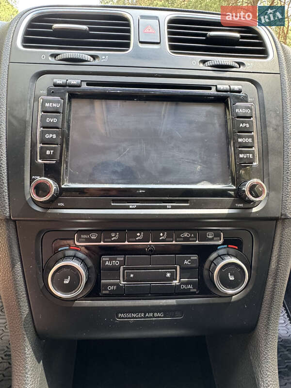 Хетчбек Volkswagen Golf 2009 в Луцьку