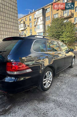 Універсал Volkswagen Golf 2011 в Києві