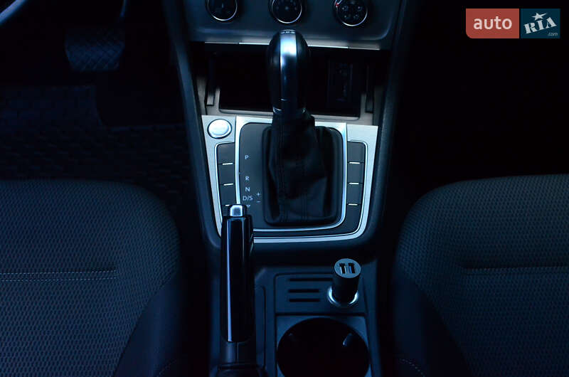 Універсал Volkswagen Golf 2015 в Києві